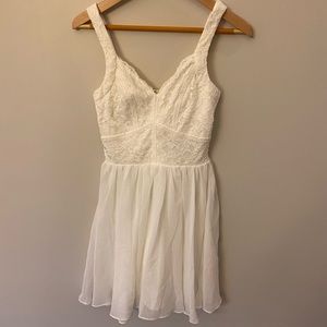 White Flowy A Line Sleeveless Dress w/ Lace Top